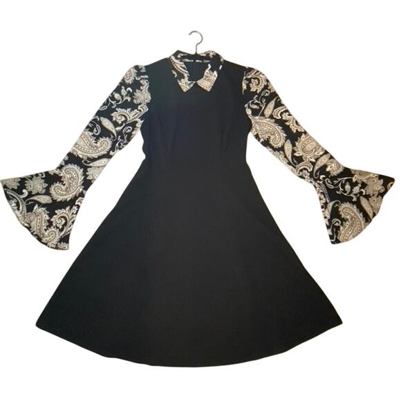 Andrew Marc - Black and Champagne Paisley Dress - Flare Sleeve - Size 4 - Picture 2 of 16